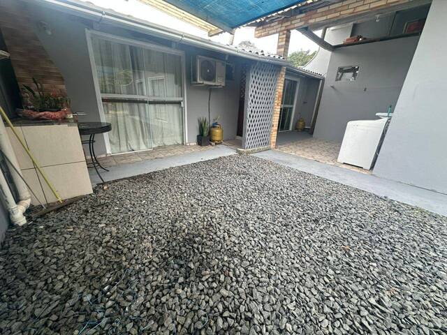 #D0323BL - Casa para Venda em Blumenau - SC - 3